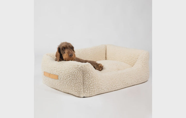 2.8 Henri - Boucle Wool Bed. Cream