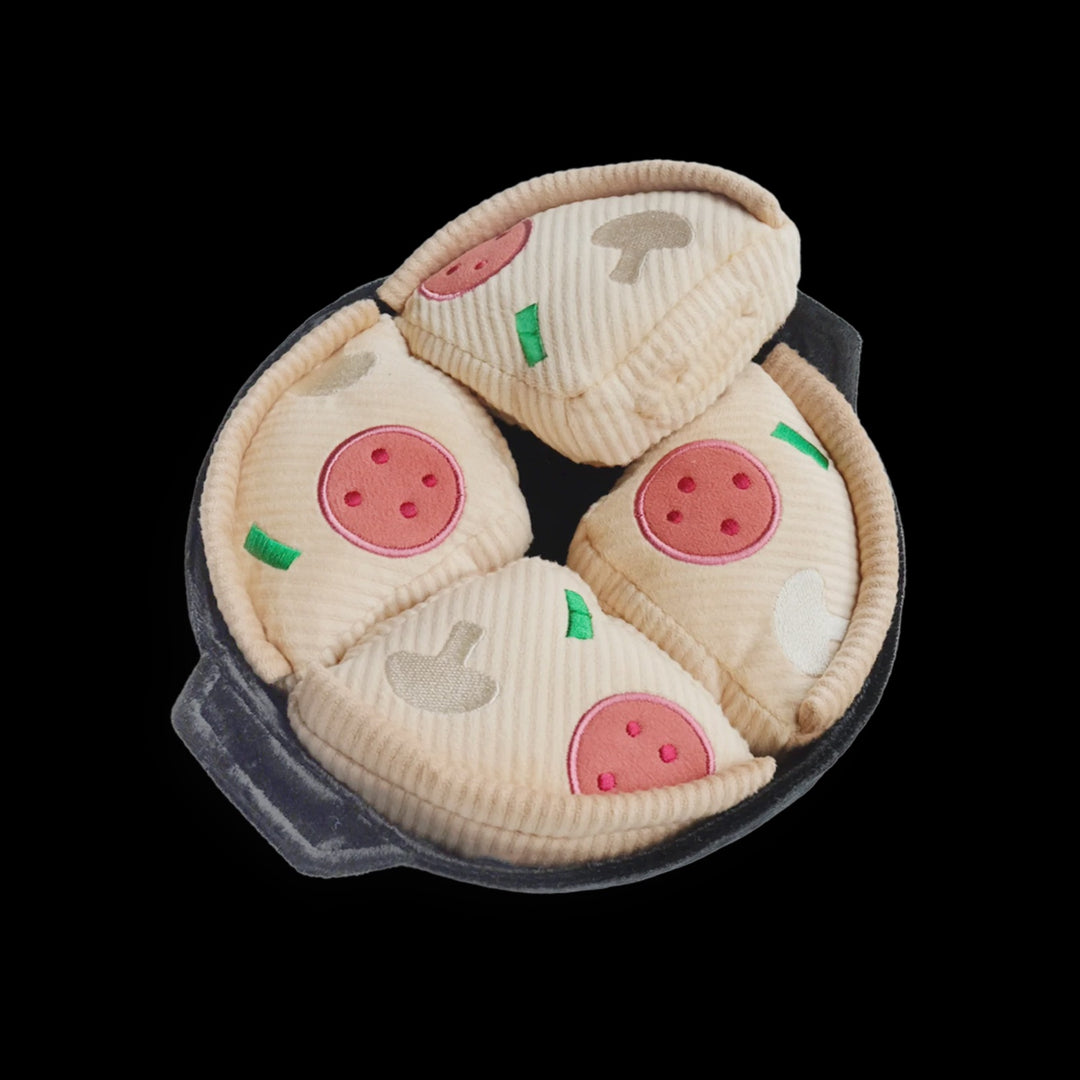 Lambwolf Deep Dish Pizza // Enrichment Dog Toy